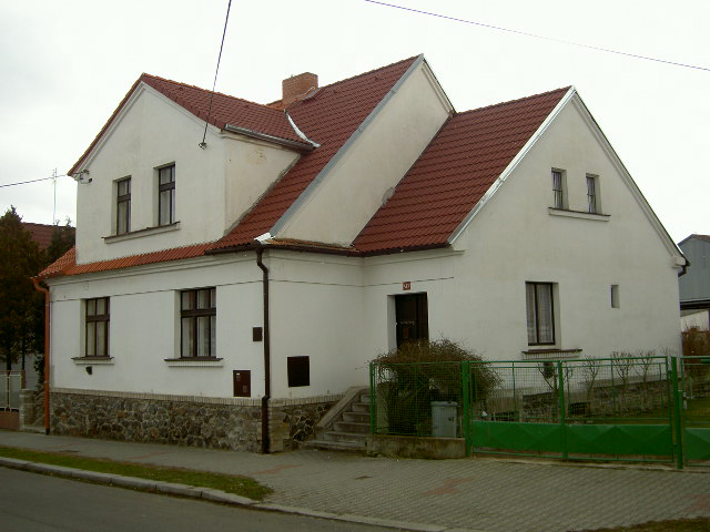 413 Úbl,Rak