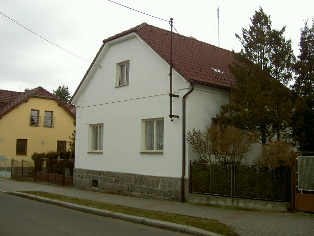 366 truhlář Rott,Bobová